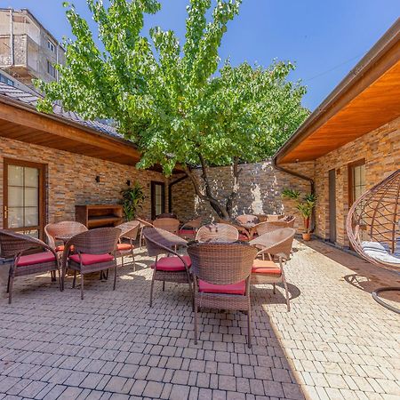 Boutique Living Hotel Yerevan Ngoại thất bức ảnh