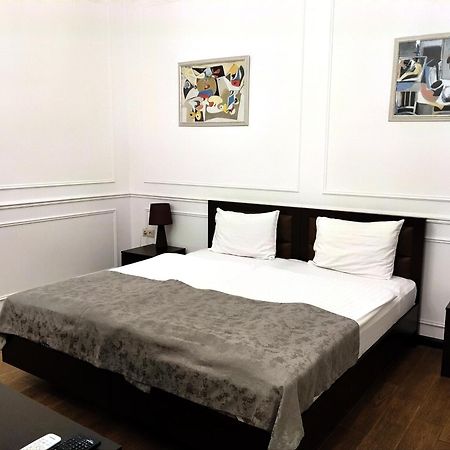Boutique Living Hotel Yerevan Ngoại thất bức ảnh