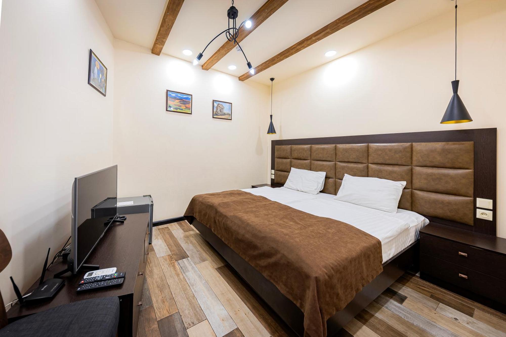 Boutique Living Hotel Yerevan Ngoại thất bức ảnh