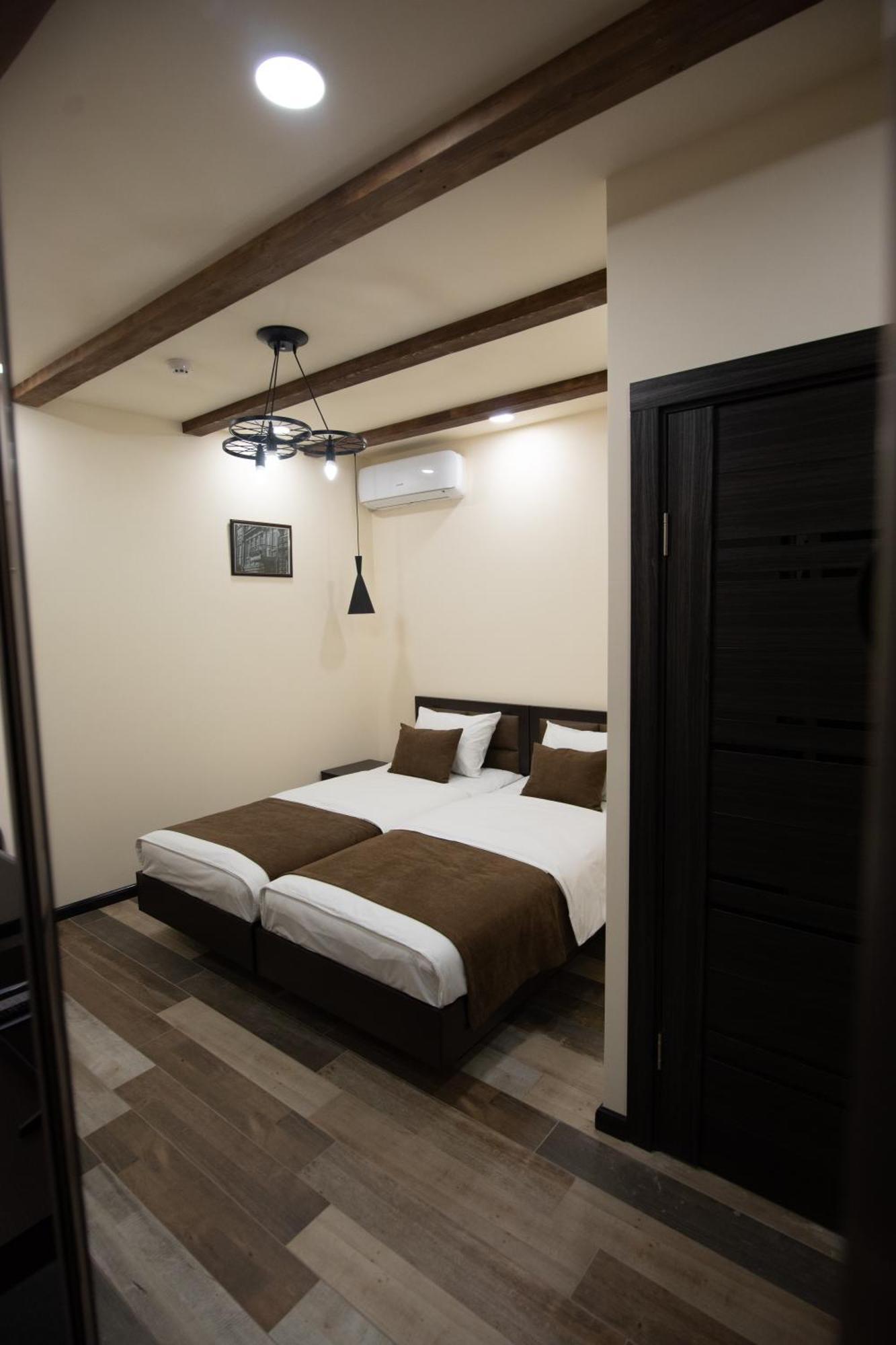 Boutique Living Hotel Yerevan Ngoại thất bức ảnh