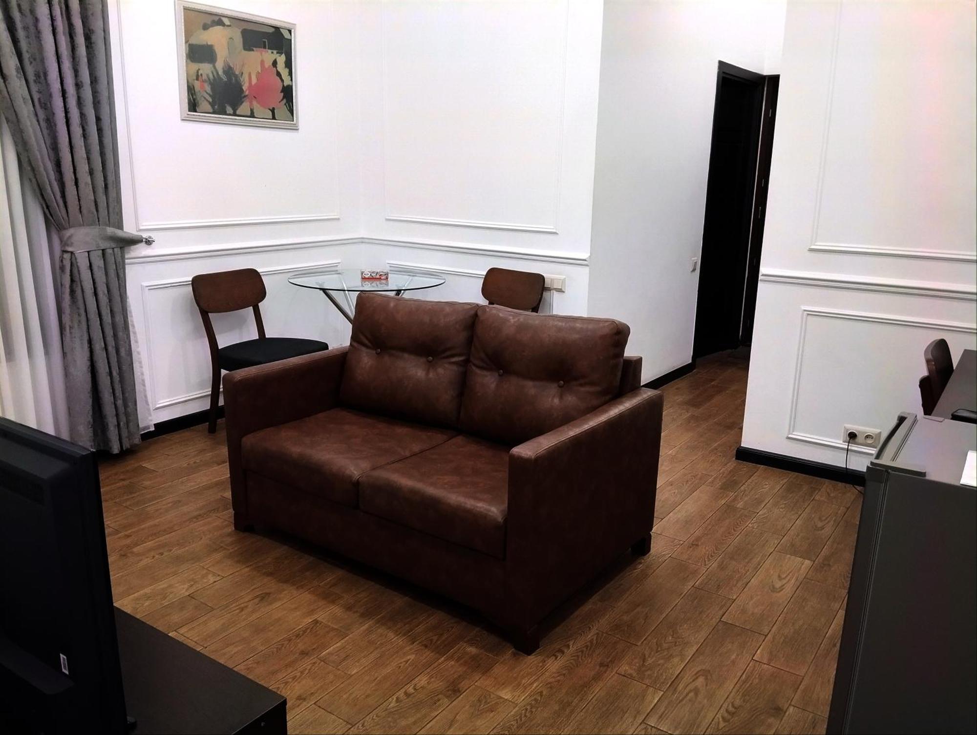 Boutique Living Hotel Yerevan Ngoại thất bức ảnh