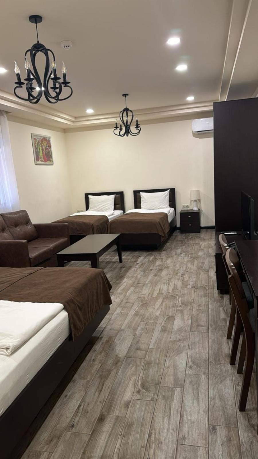 Boutique Living Hotel Yerevan Ngoại thất bức ảnh