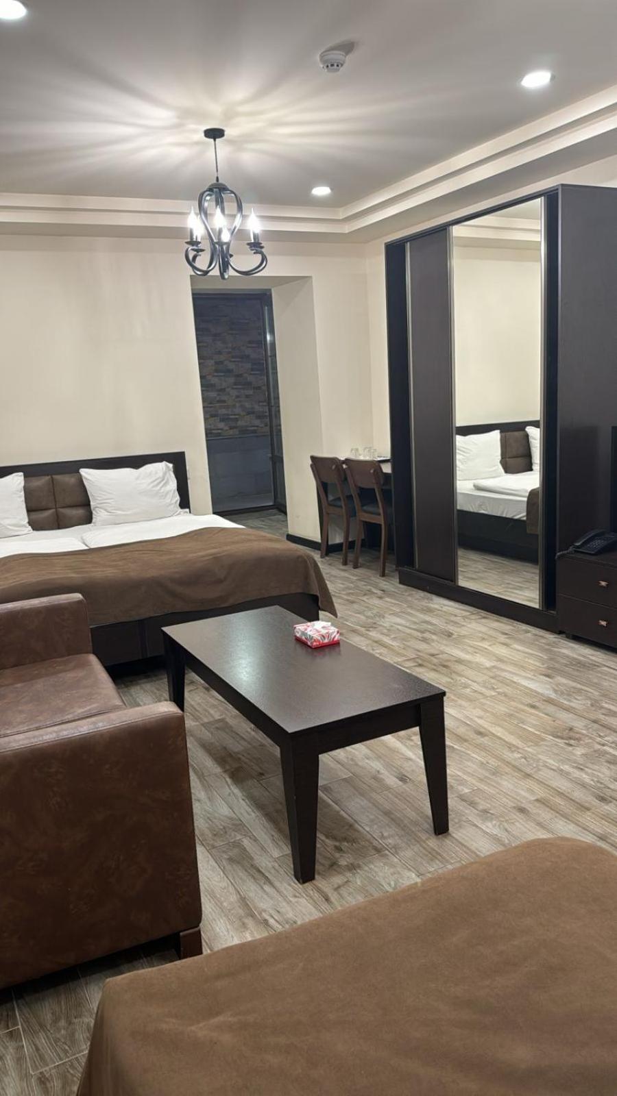 Boutique Living Hotel Yerevan Ngoại thất bức ảnh