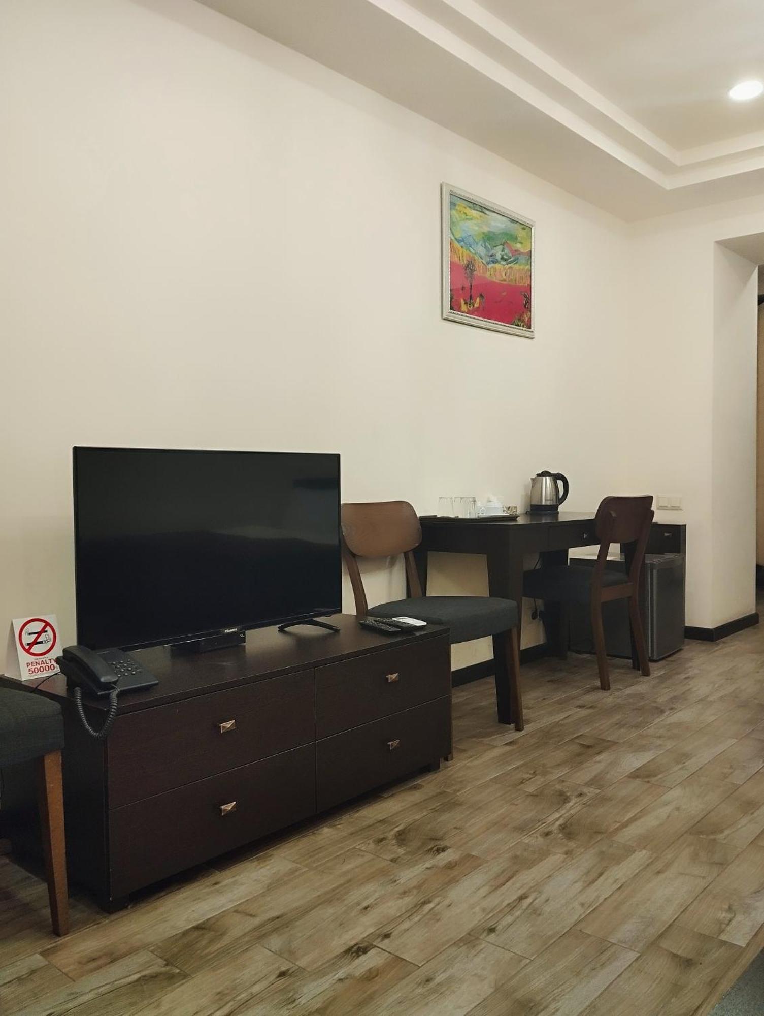 Boutique Living Hotel Yerevan Ngoại thất bức ảnh