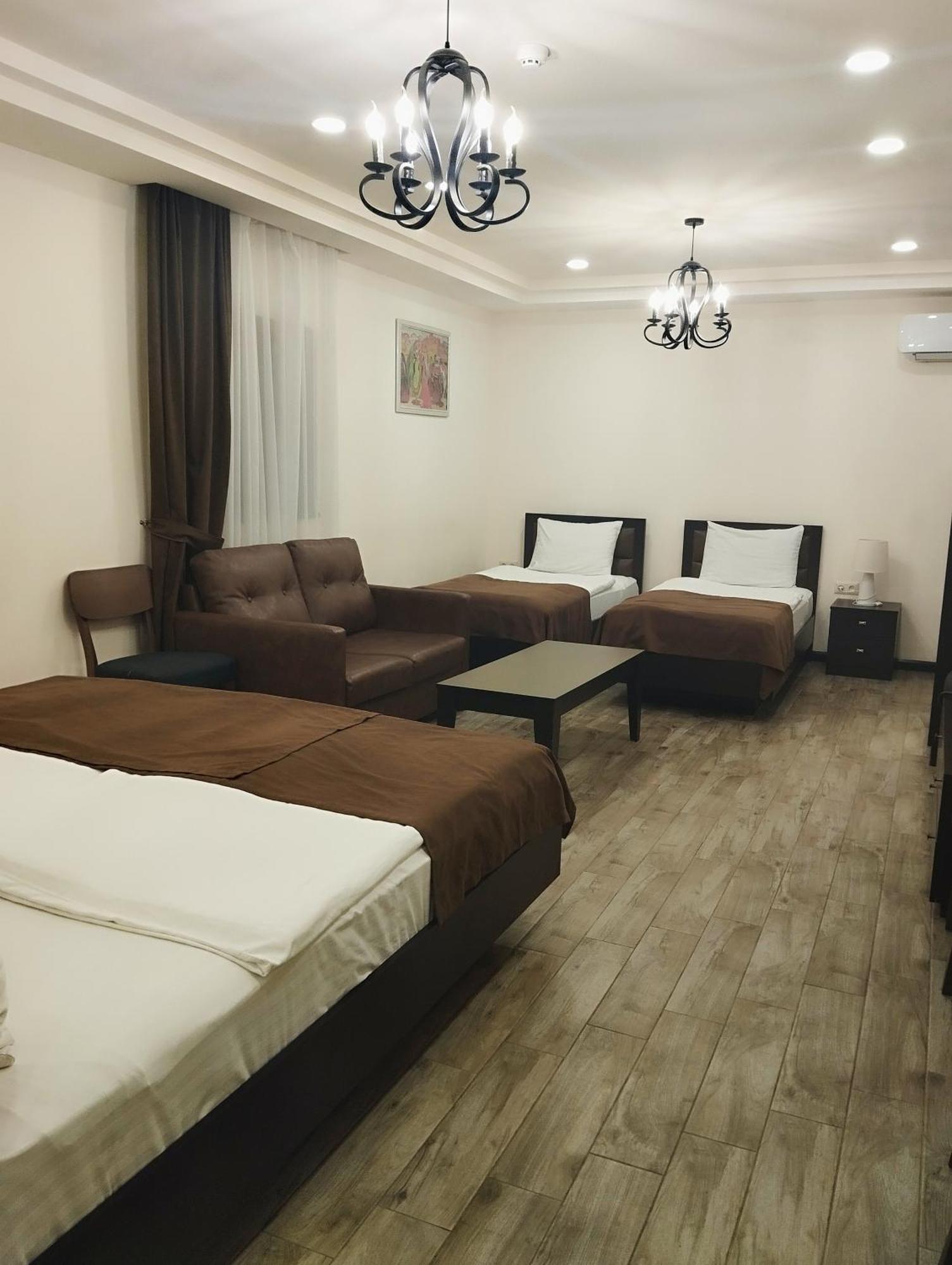 Boutique Living Hotel Yerevan Ngoại thất bức ảnh