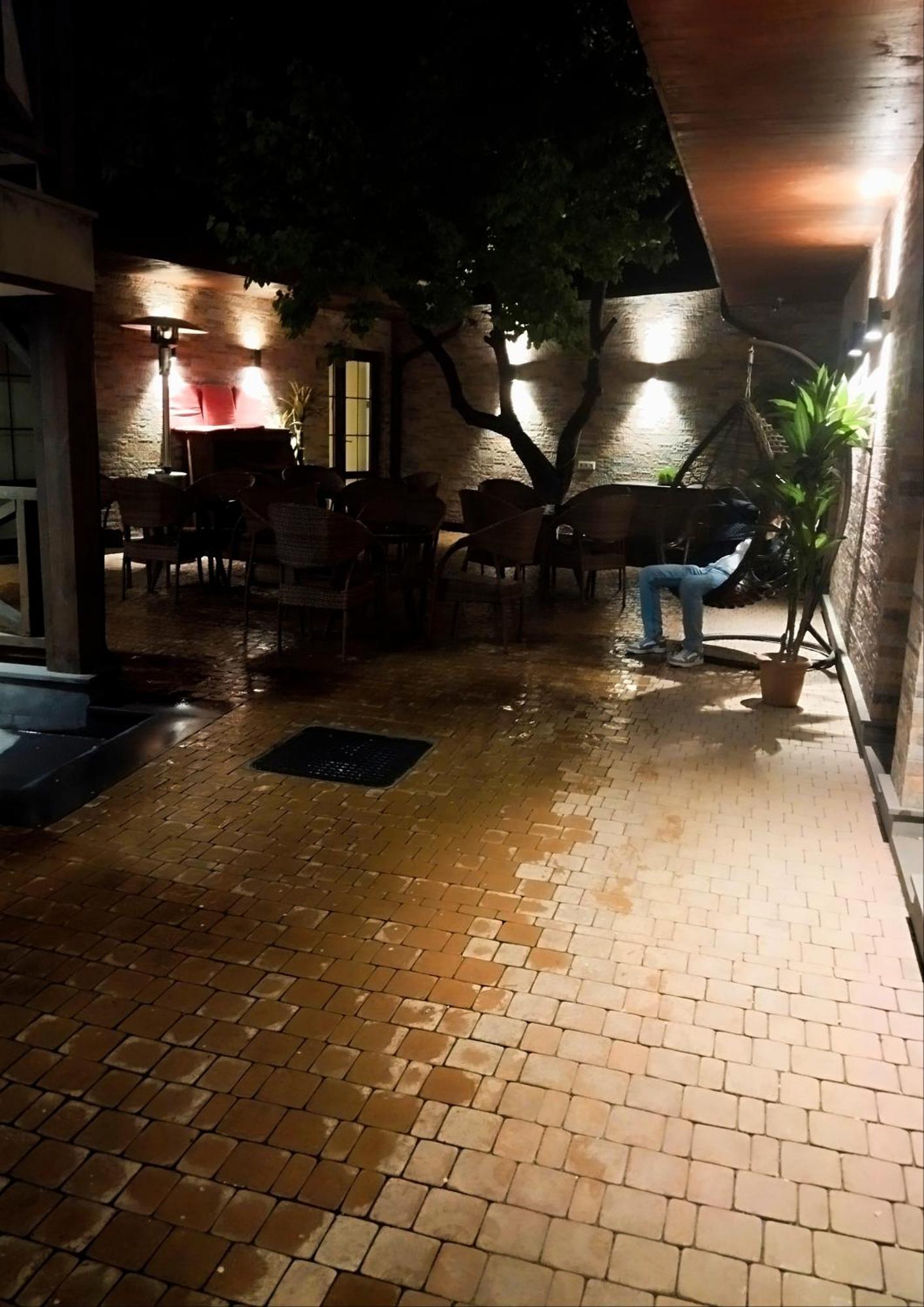Boutique Living Hotel Yerevan Ngoại thất bức ảnh